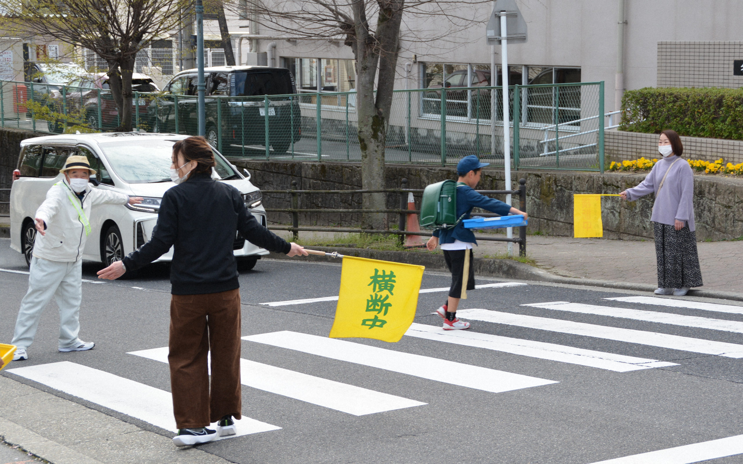 歩き慣れた通学路で巻き込まれる交通事故に注意 ニュースがわかる オンライン