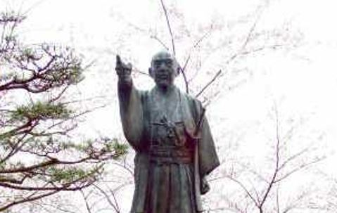 人間国宝 鎌田幸二作 成の彫刻陶器プレート 明時代 古染付花鳥