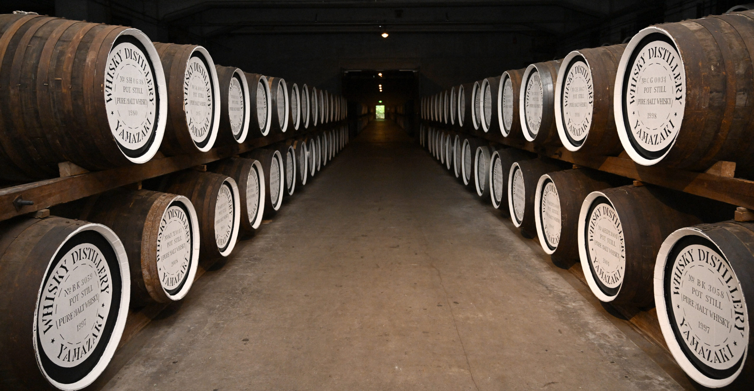 藤井光林１３佛 木製収納箱付き 藤井光林13佛 木製収納箱付き 国産ウイスキー100年【ニュース知りたい