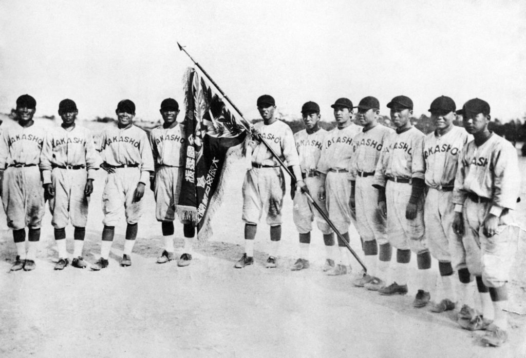 写真で振り返るセンバツ100年